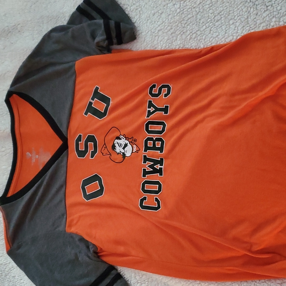 OSU cowboys t-shirt, size medium